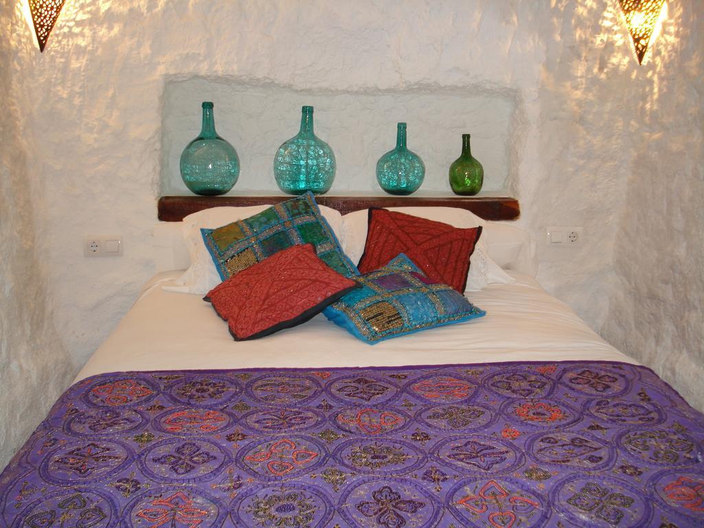Villa Cueva De La Alegria Huéscar Zimmer foto