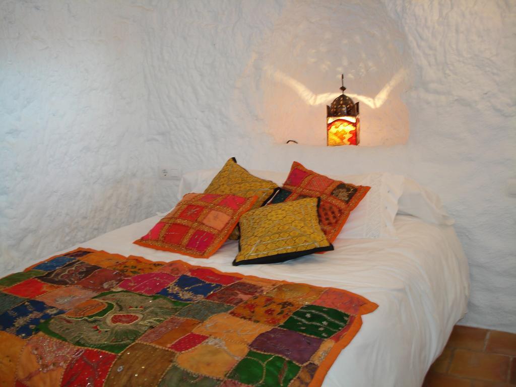 Villa Cueva De La Alegria Huéscar Zimmer foto